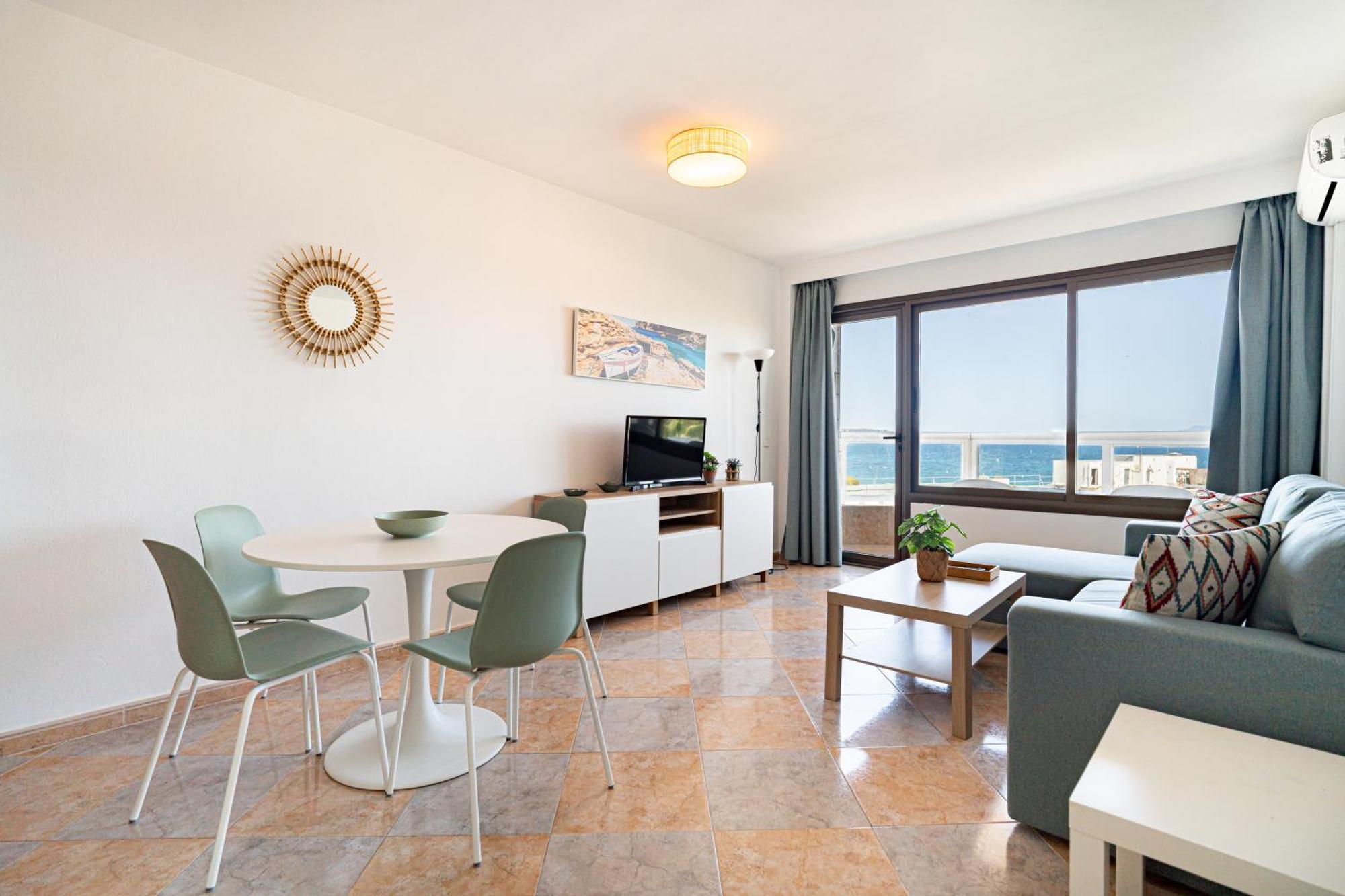 Palomas Econotels Apartment *